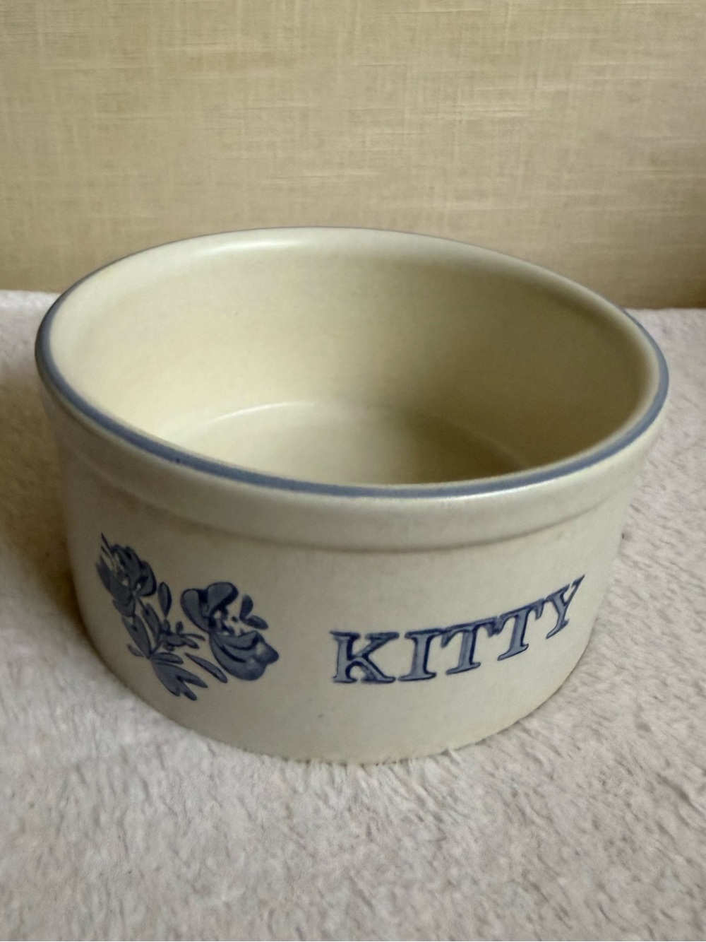 Pfaltzgraff Folk Art Kitty Cat Food Water Bowl Dish #806 Castle Logo 5 3/4" Diam